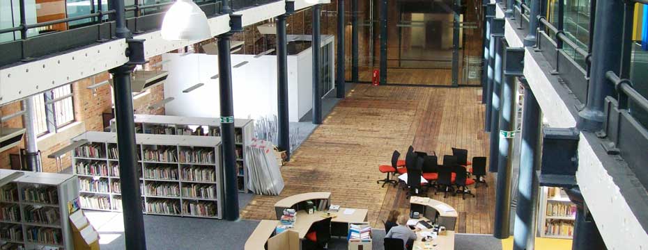 ROUNDHOUSE, DERBY COLLEGE. Showing reception